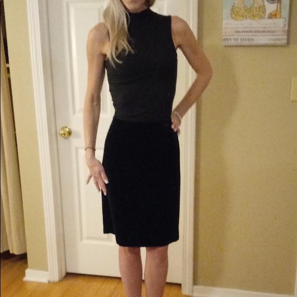 forever 21 small black sleeveless dress - Picture 2 of 4
